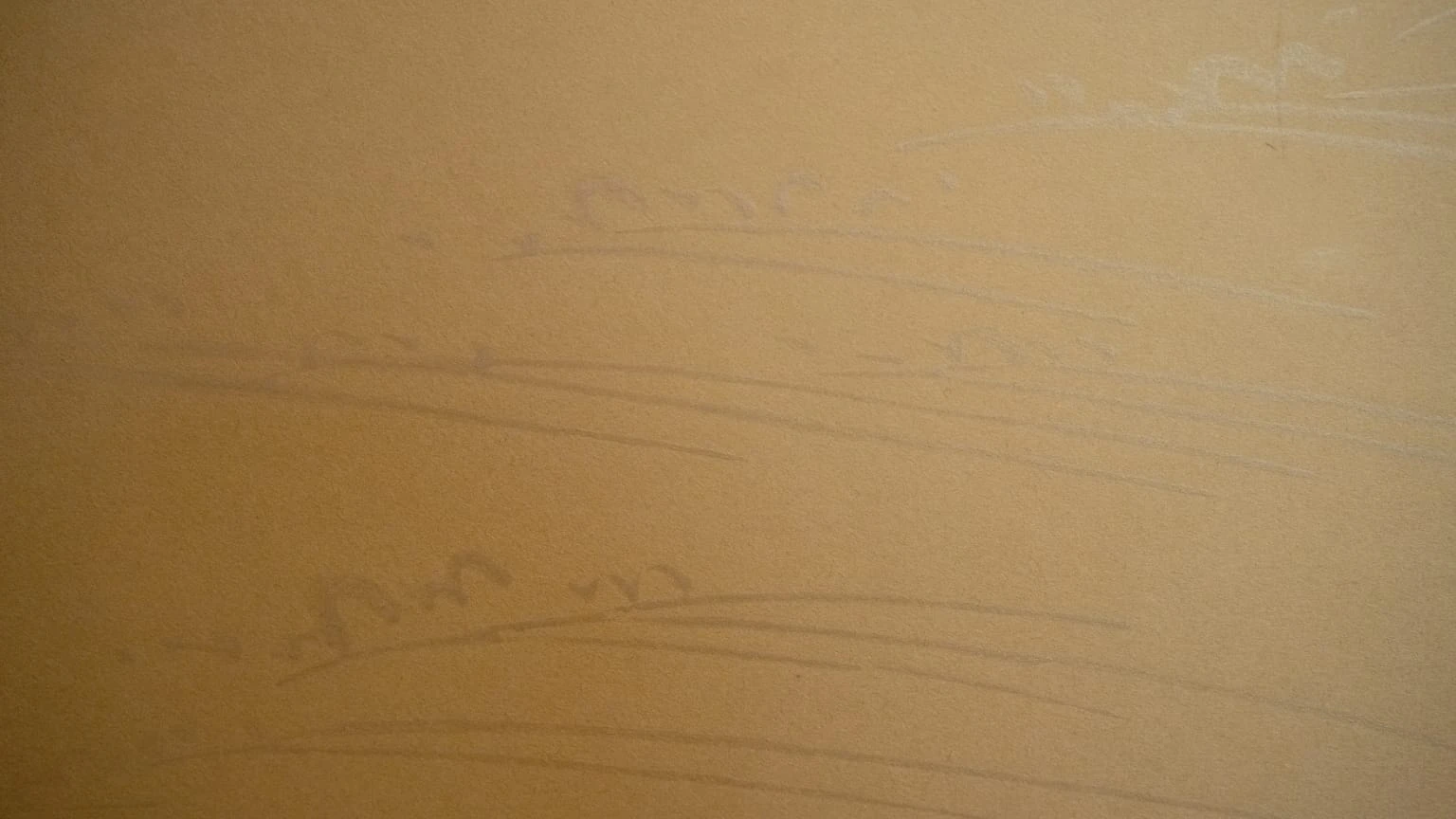 京唐紙を壁の腰張りに。川面の波を表した文様が淡く浮かびあがります。